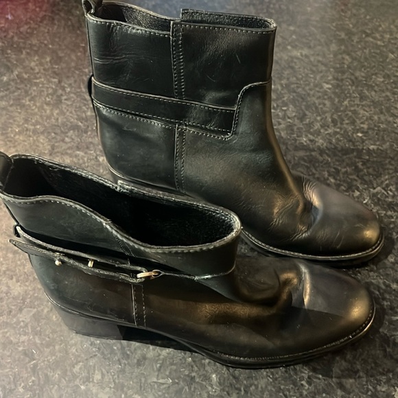 LADIES J CREW BOOTS - Picture 3 of 10